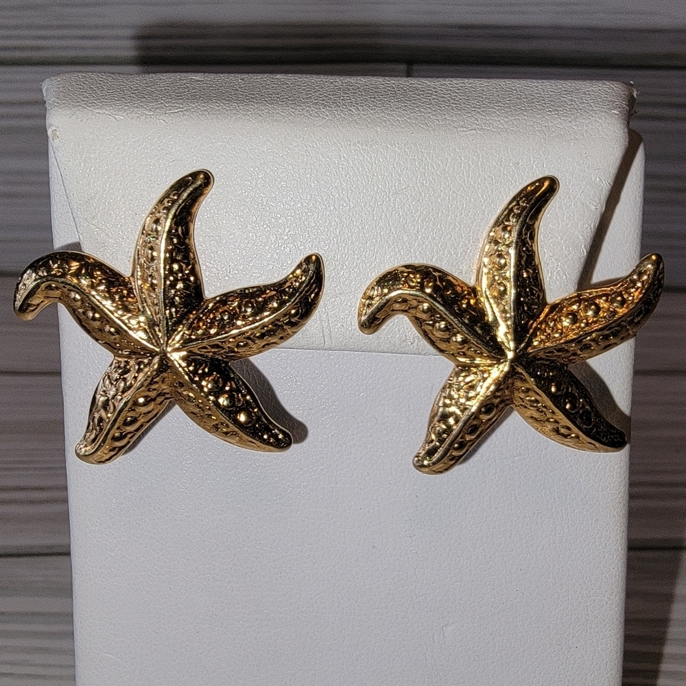 Vintage Gold Tone Textured Starfish Pierced Statement Earrings Coastal